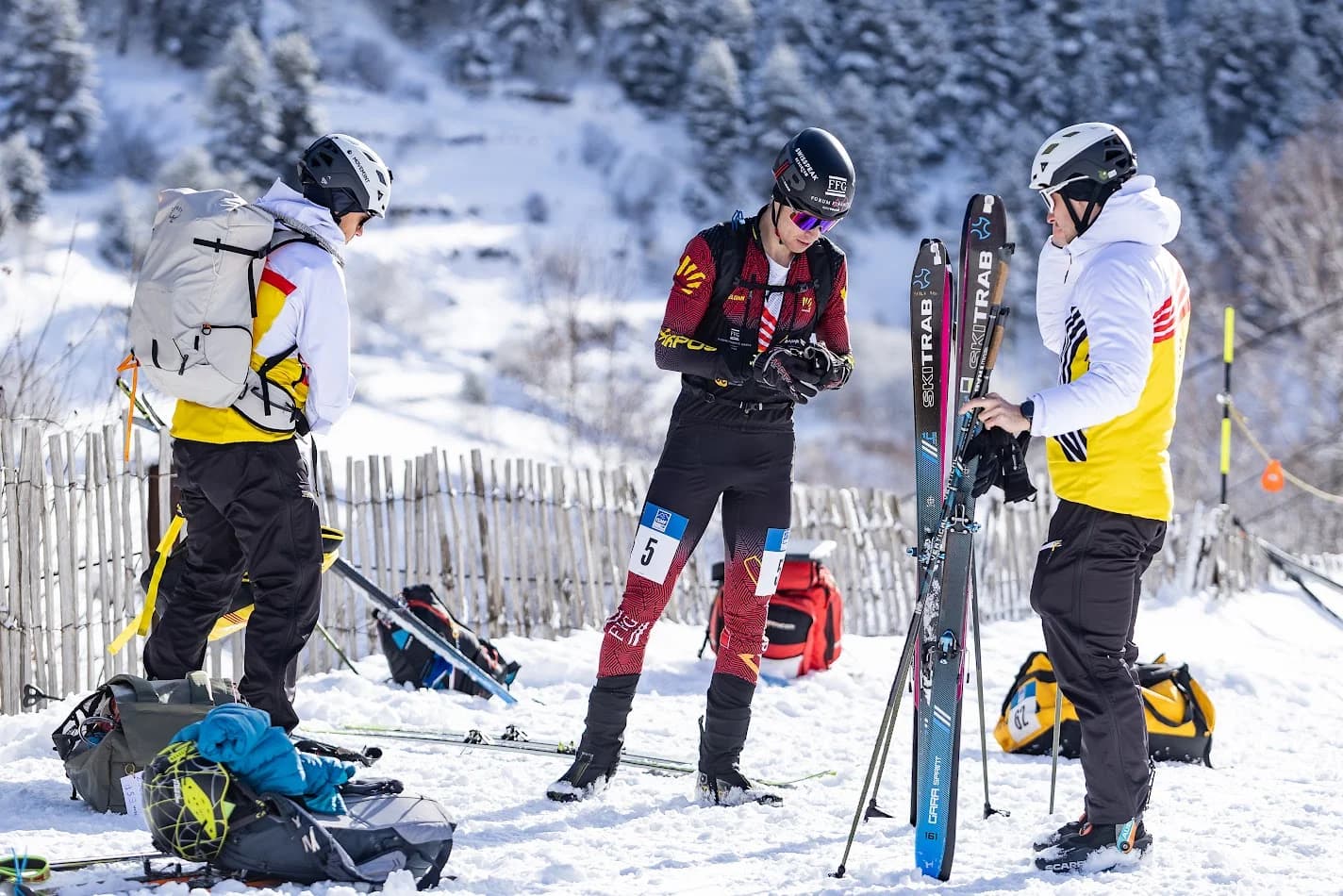 Maximilien Drion et Thomas Derême lors d’une course de ski-alpinisme